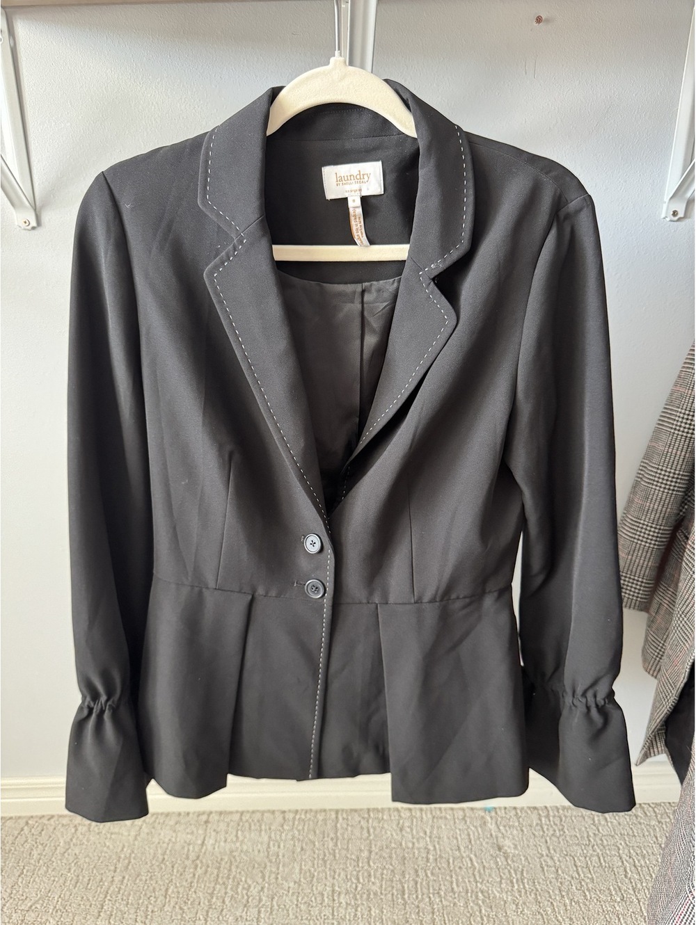 Laundry by Shelli Segal black blazer with white stitching